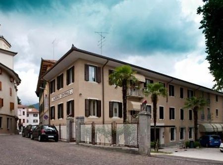 Albergo Centrale Tarcento Exteriér fotografie