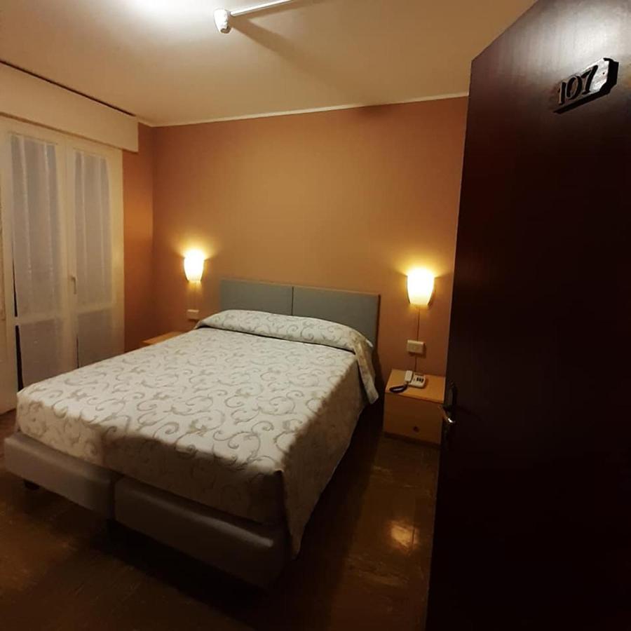 Albergo Centrale Tarcento Exteriér fotografie